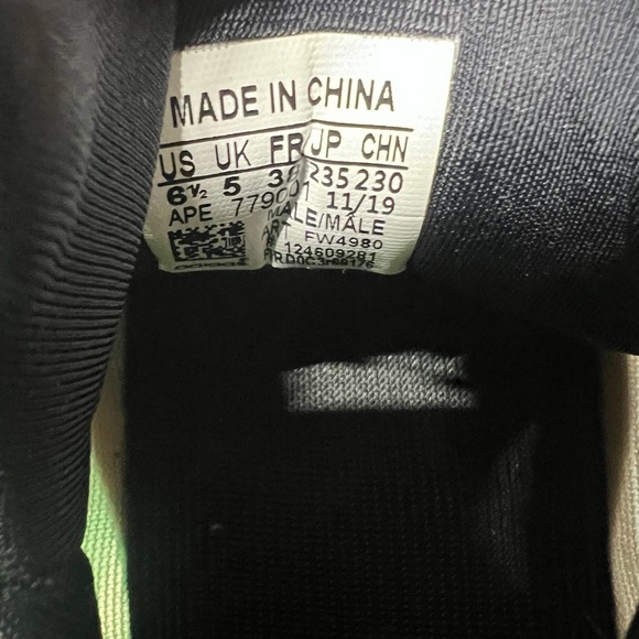 Adidas Yeezy Boost 700 V3 size 6.5 No Box - Picture 11 of 11